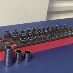 Snap-on Tools 39 pc 1/4" Drive 6-Point SAE Socket Set with PRO-F|™ Organization (1/8-5/8") (Red)