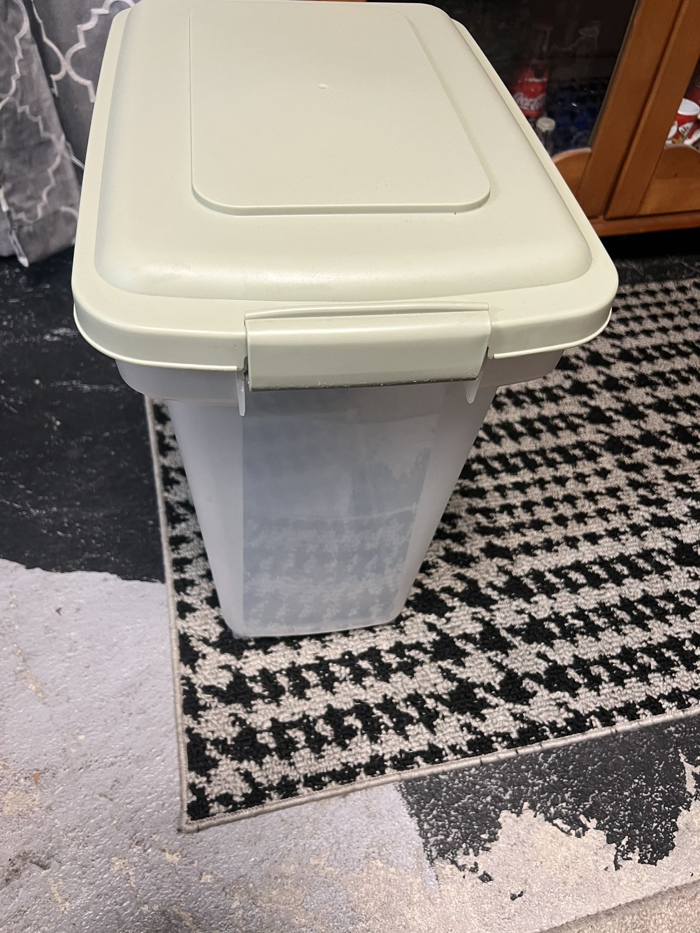 Food Storage Container