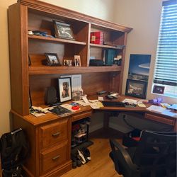 Large real wood corner desk.