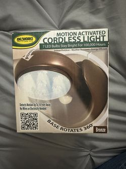 Motion Activated Cordless Light New 