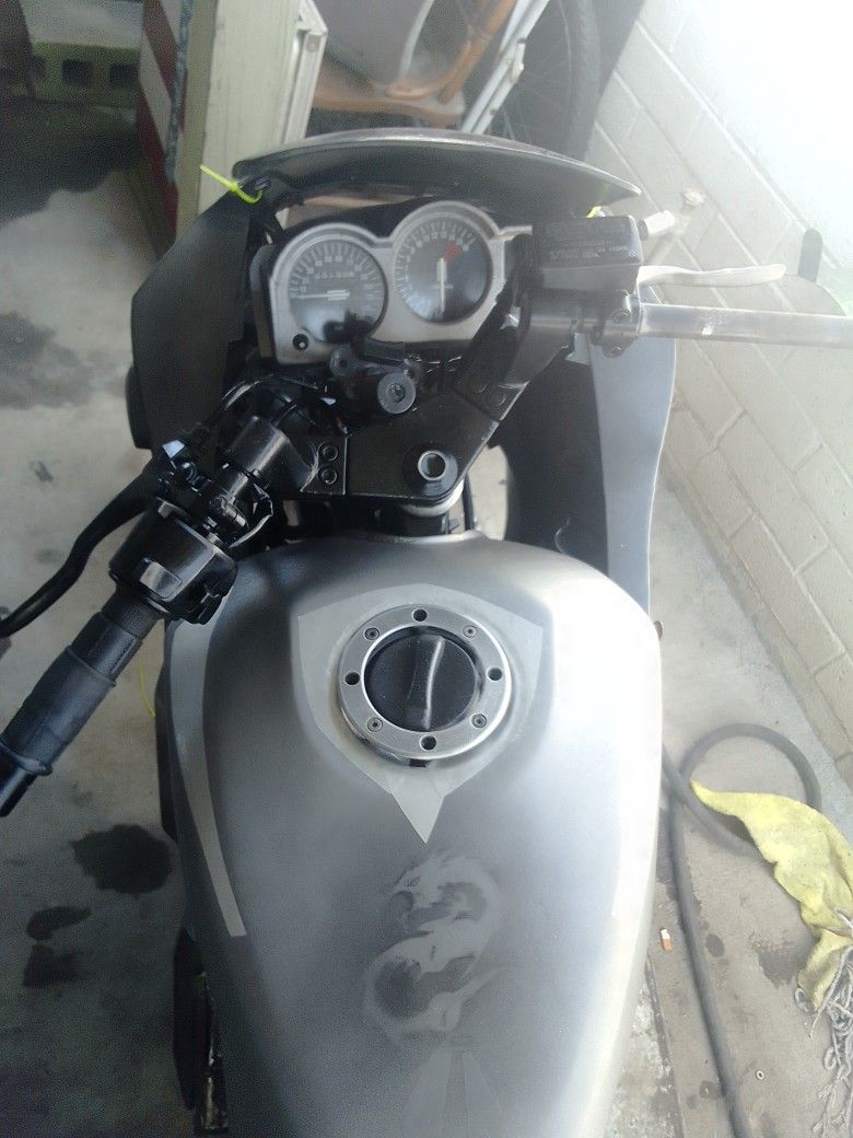 02 Kawasaki Ninja 250 R