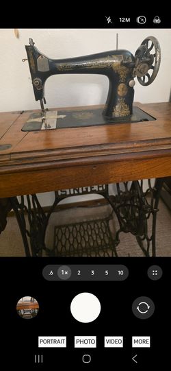 Vintage Antique Singer Sewing Machine 1(contact info removed)