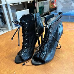 Dolce Vita Women's Hampton Black Leather Heel Shoes Size 8