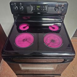 ✨️🔆Kenmore🔆✨️ Black Glass Top Stove in great working order.