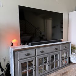 TV Stand/Entertainment center  