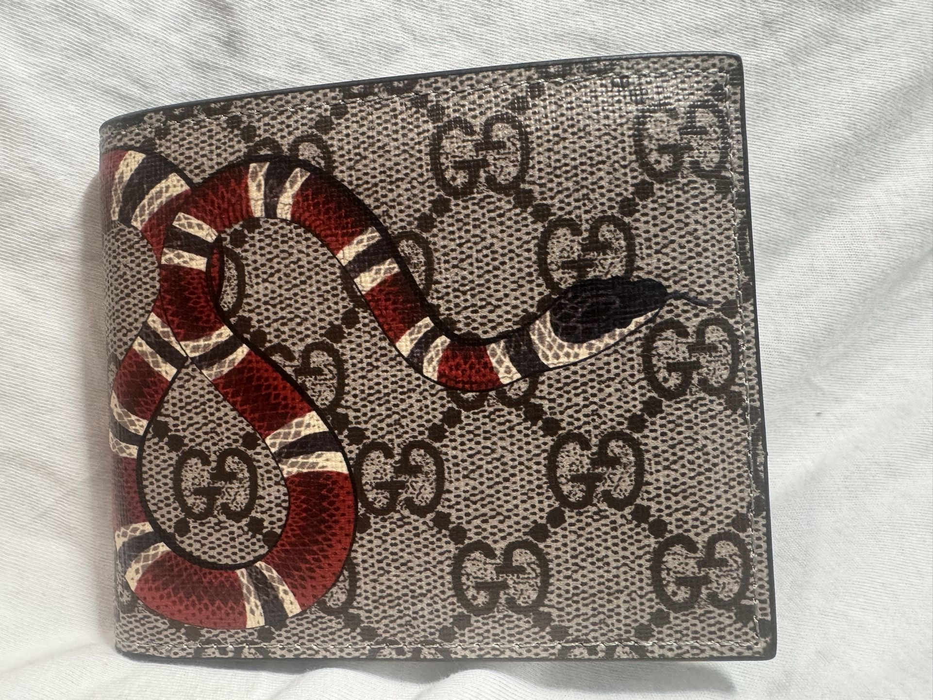 Gucci Gg Snake Pattern Wallet