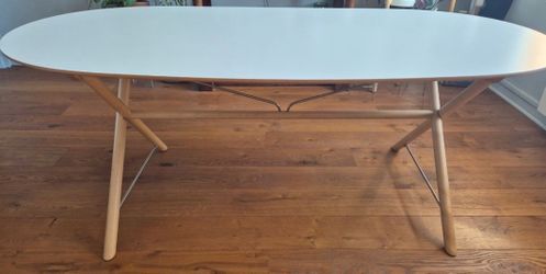 IKEA Dalshult dining table and 4 chairs.
