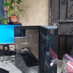 i7-8700 Gaming PC With RX6600 XT 8GB