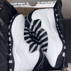 Retro 10’s 9.5 M/ 11 Women($80)
