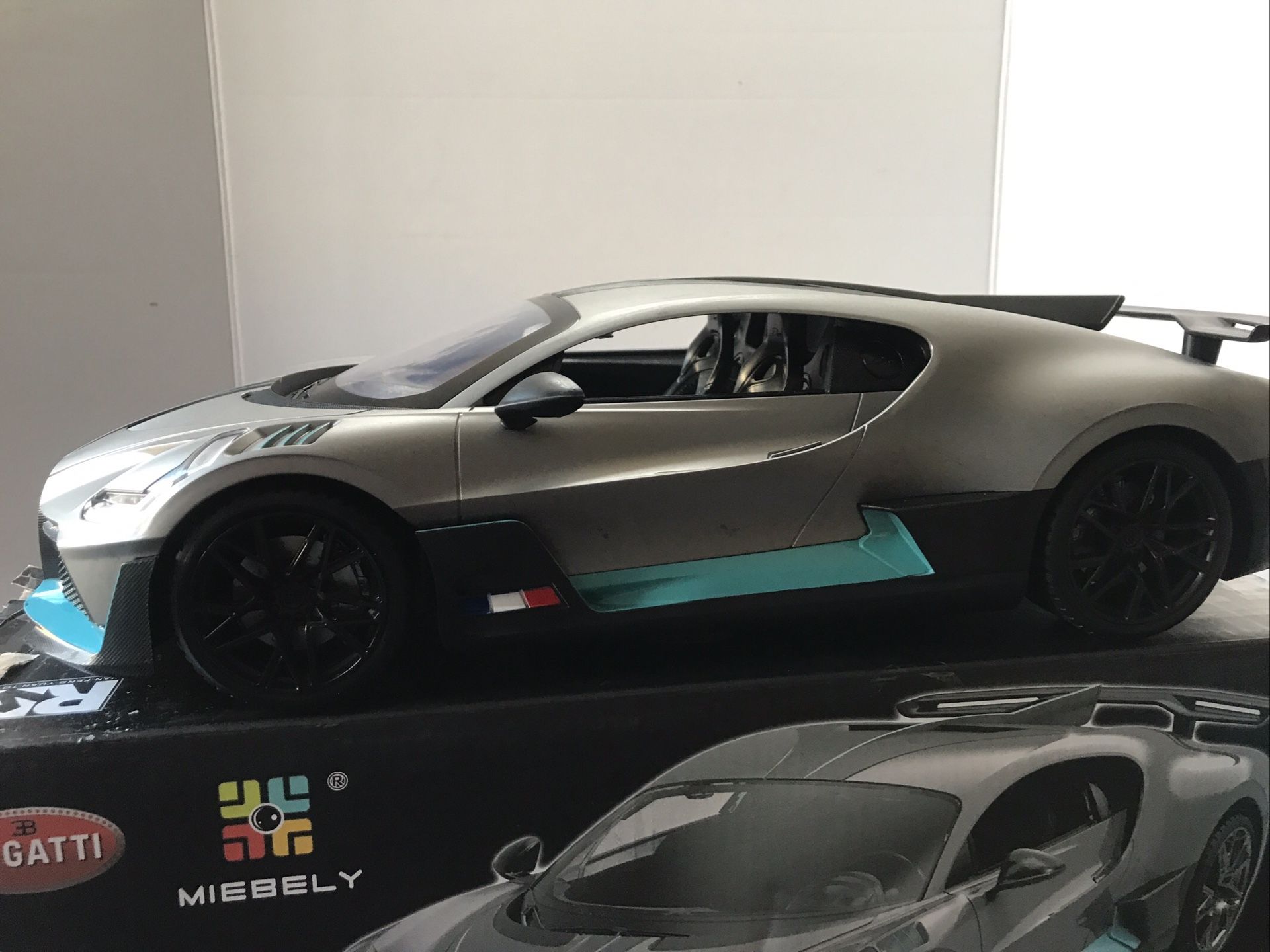 R/C Bugatti Divo