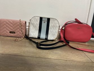 PURSES FOR SALE!
