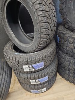 New set of tires gladiator xcomp all terrain 275 55 20