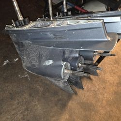 Yamaha Lower Unit Lot – 2-Stroke 250 & F250 Fourstroke – Parts Only
