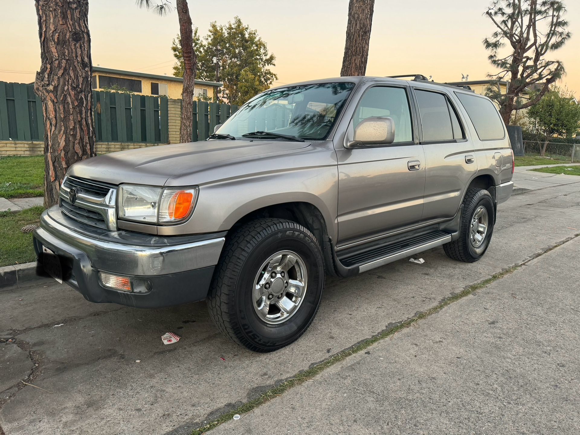 2001 Toyota 4Runner for Sale in Los Angeles, CA - OfferUp