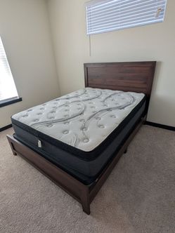 Queen Bed and Dresser Set