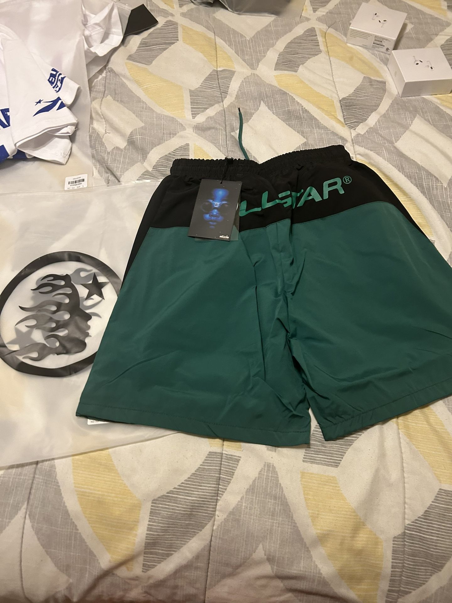 Hellstar Shorts Green And Bladk