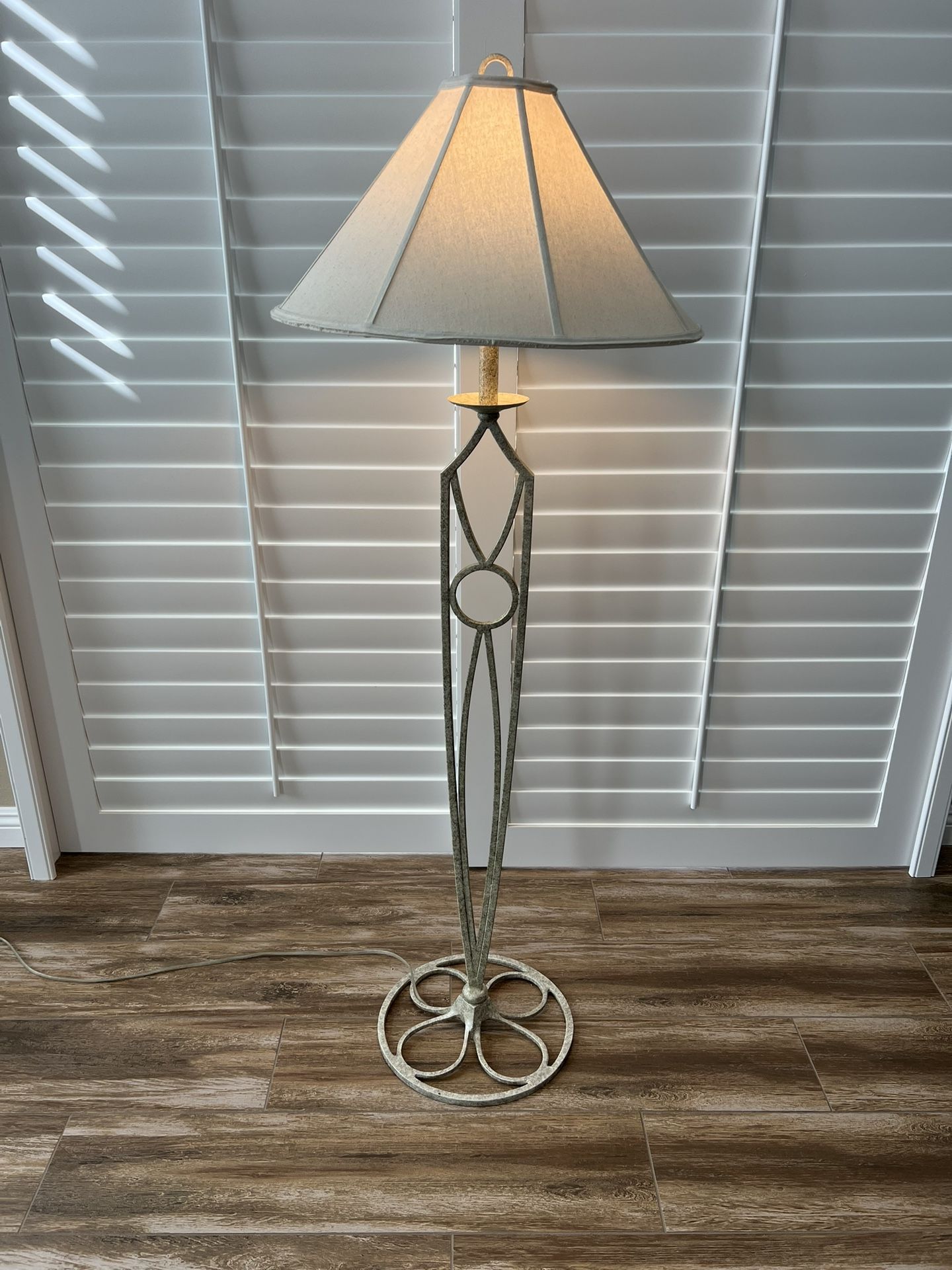 Beautiful Vintage Floor Lamp
