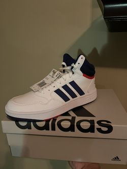 Adidas Hoops Men’s/boys 5.5