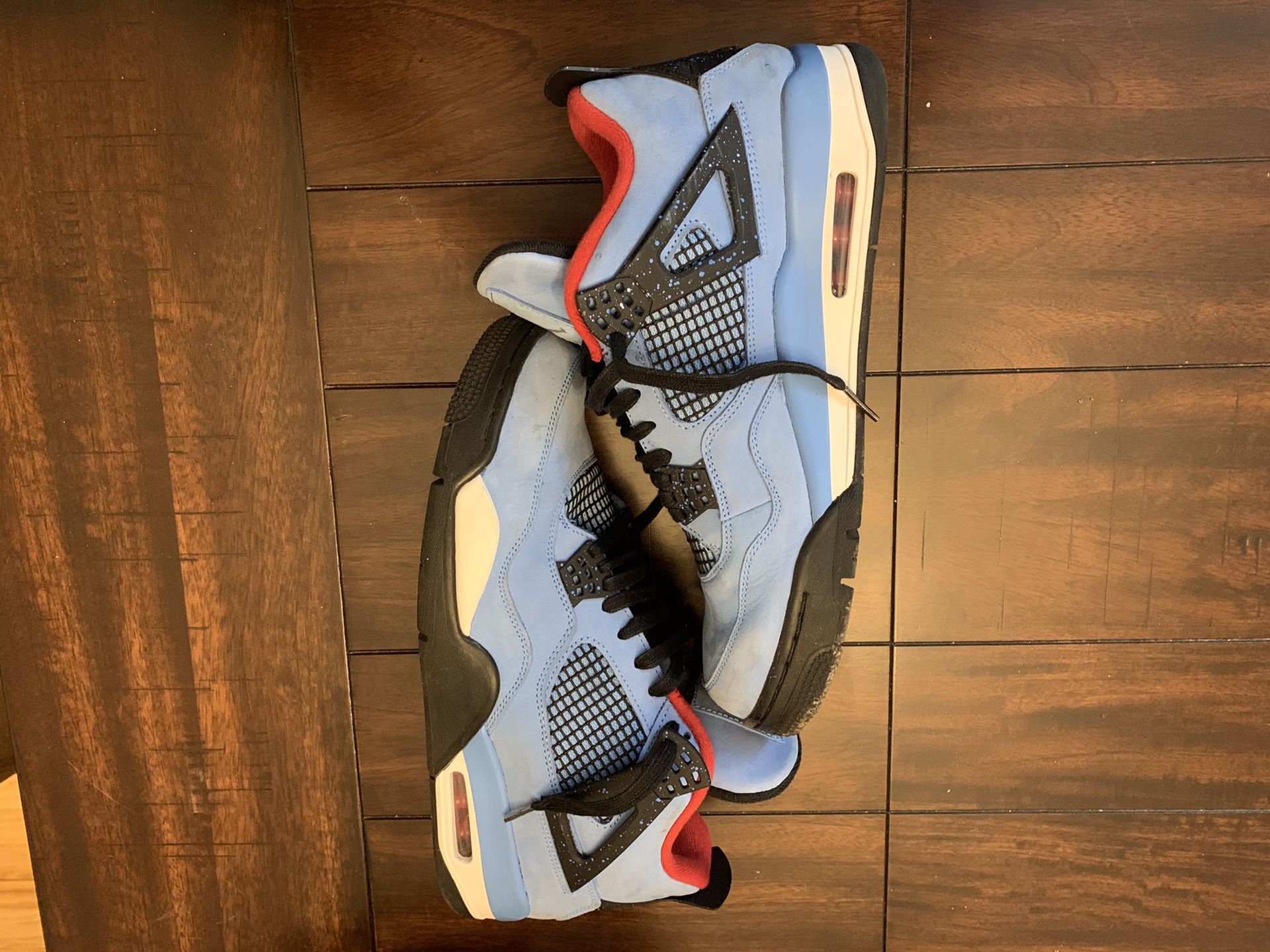 Travis Scott 4’s
