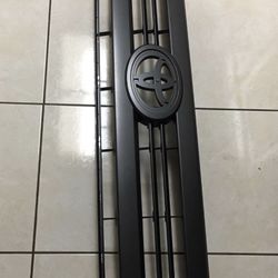 Toyota Tundra Org. Grill