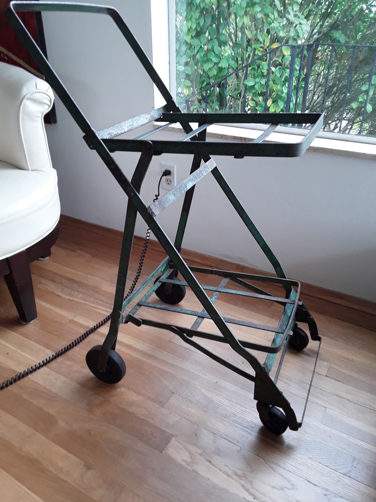 Folding cart. Folding carrier Co. 1940s