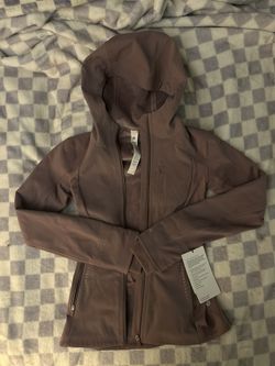 LuLu Lemon Cross Chill Jacket