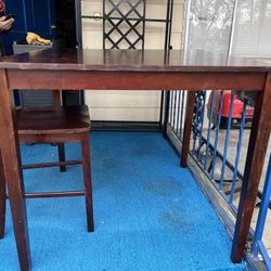 Dining table With 2 Chairs 