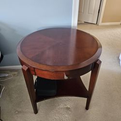 Dressers, Night Stands, Desk With Hutch And Game Chair