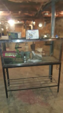 Slate bottom fish tank