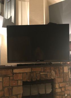 70 inch sharp aquos tv