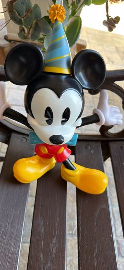 Disney Parks Exclusive Mickey Mouse 90th Anniversary Birthday Sippy Cup