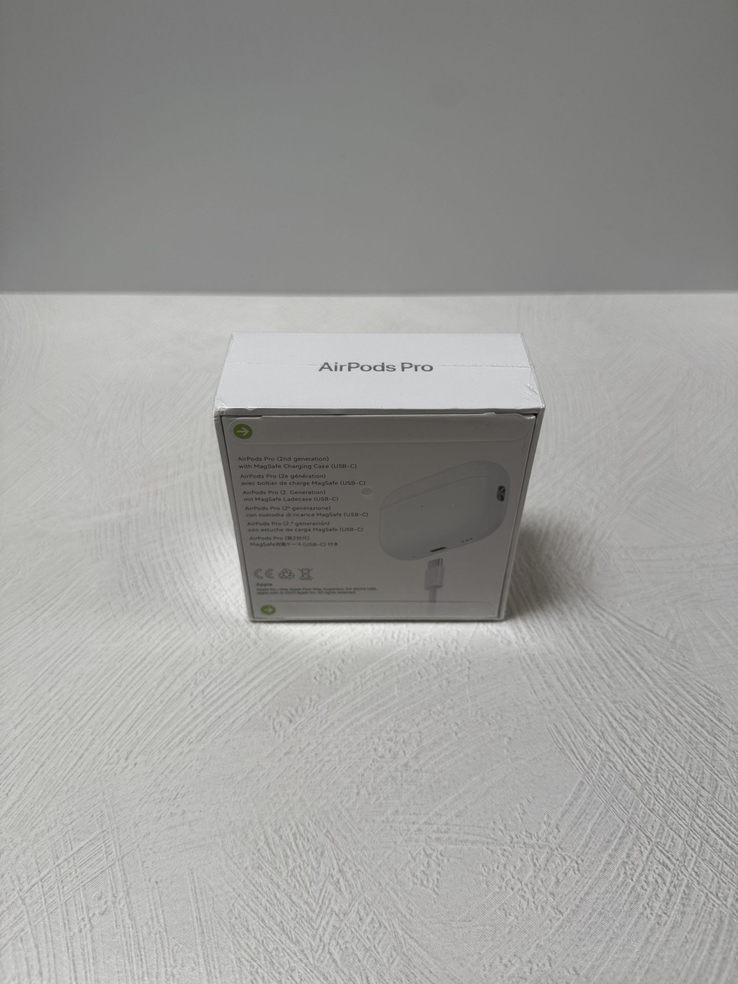 Apple AirPods Pro 2nd Generation USB C Charging Case (Brand New)