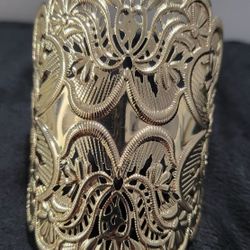 Gold plated bracelet 