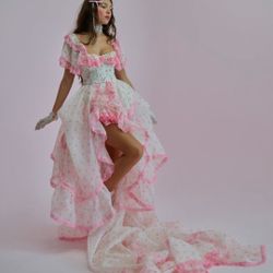 Selkie The Pillow Fight Dutchess Tournure