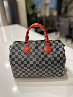 Authentic Louis Vuitton Damier Speedy Bandouliere 30 Black White