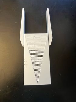 WiFi Extender - TP-Link AX3000 WiFi signal booster