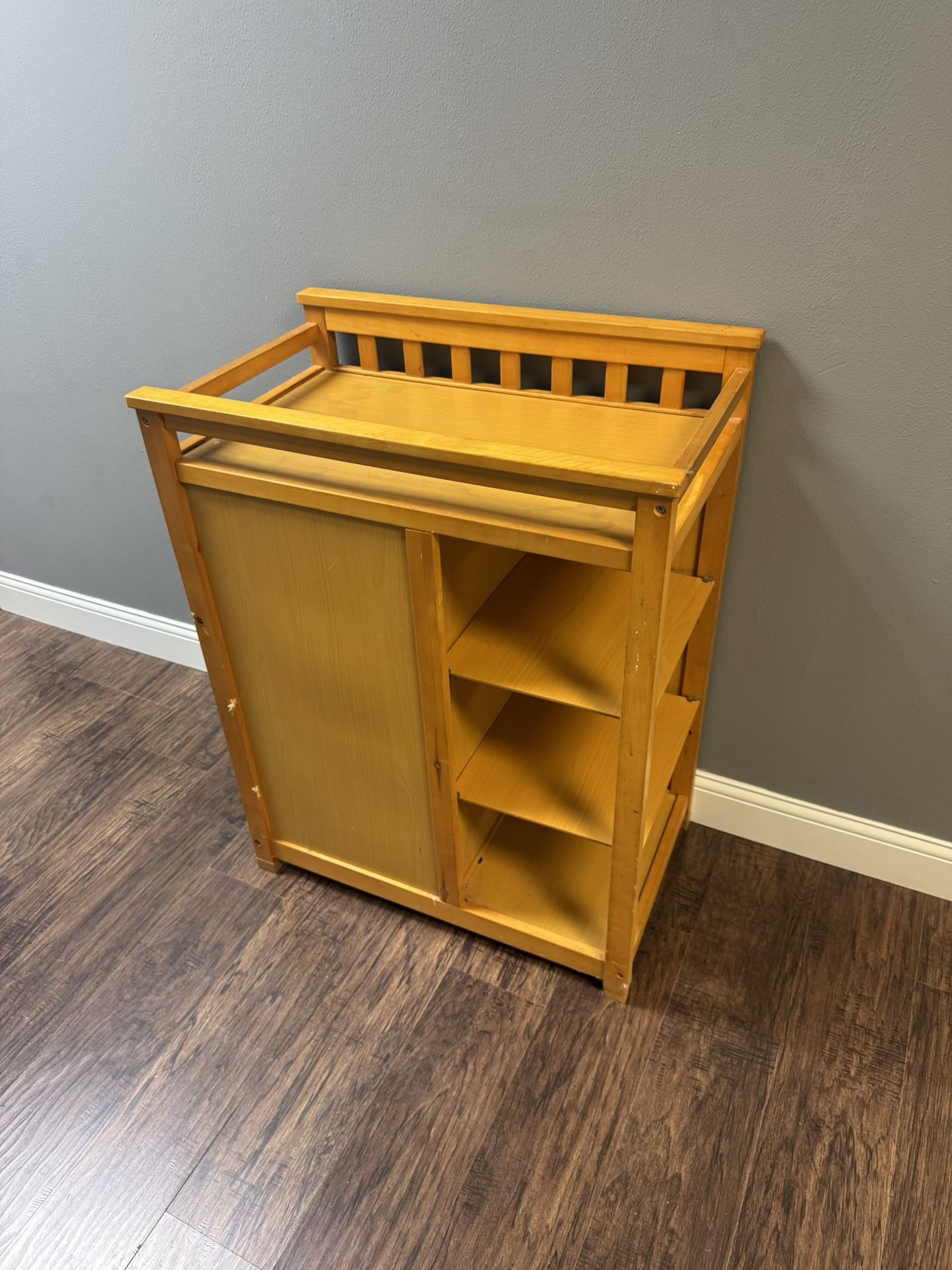 Baby Change Table And Storage