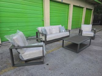 Brand New Sunbrella Premium 4-Piece Aluminum Outdoor Patio Set – Fully Assembled!