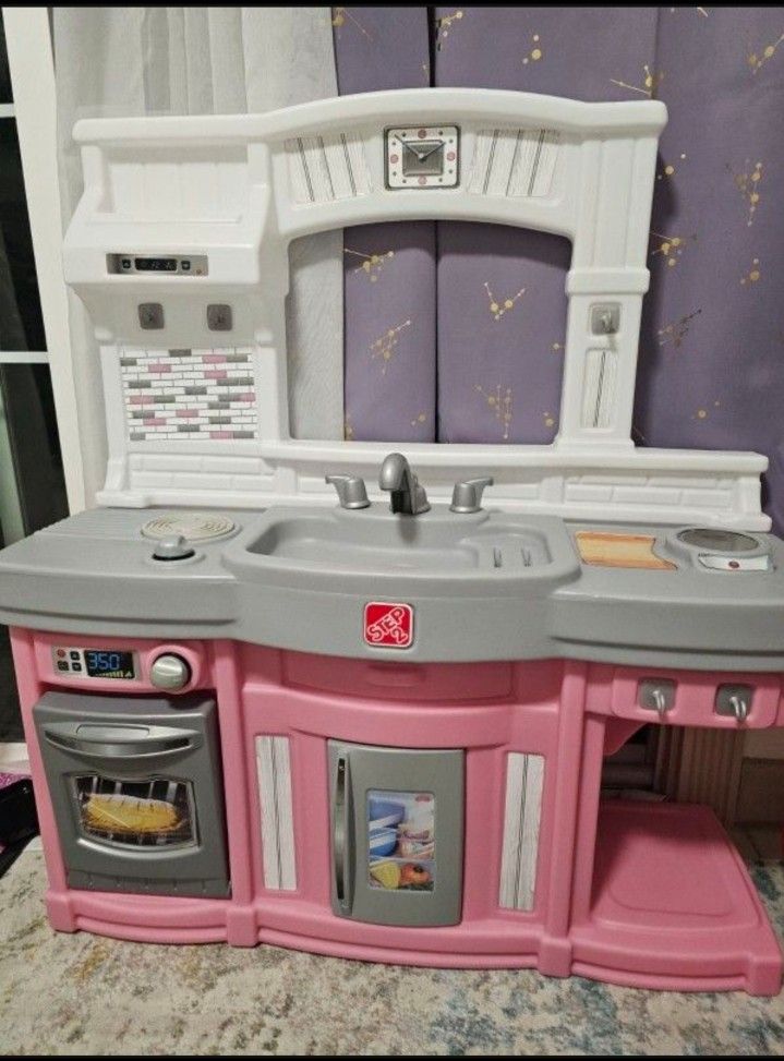 Like New Play Kitchen