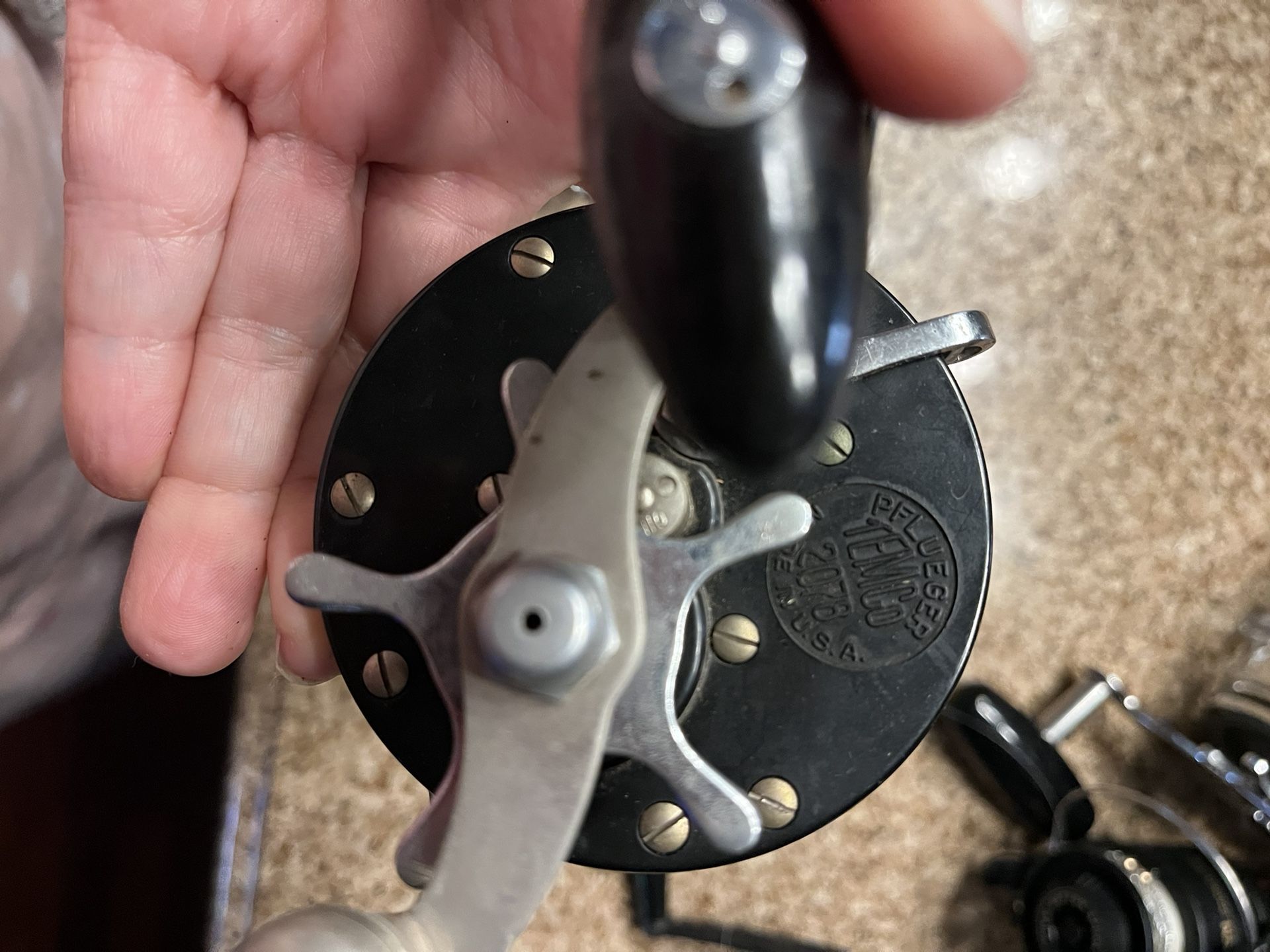 Vintage Pflueger 2070 Fishing Reel