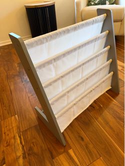 4-Tier kids book shelf / organizer