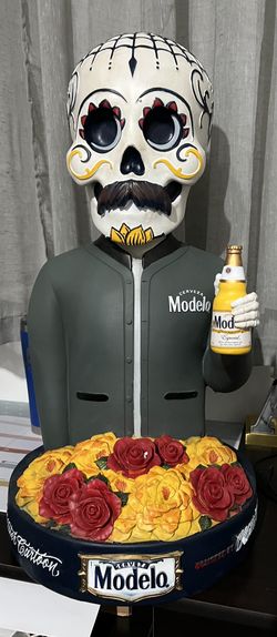 Modelo Day Of The Day Bobblehead