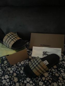 Burberry slides