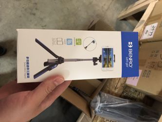 iPhone smart tripod