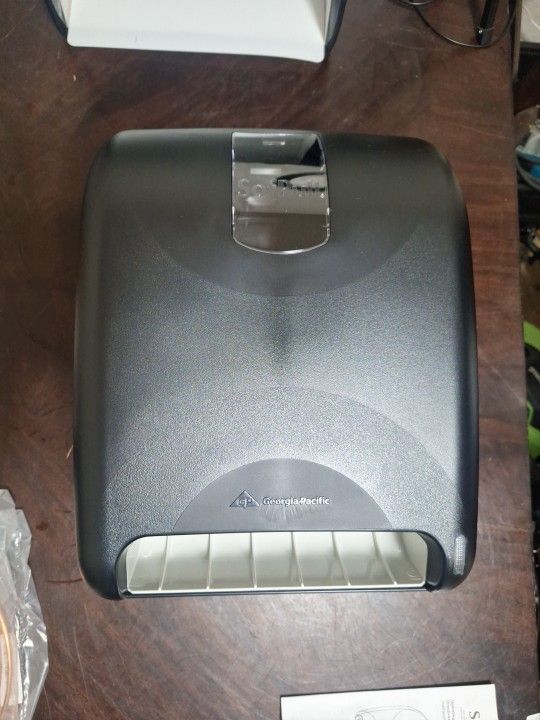 Georgia-Pacific Sofpull Automated Touchless Dispenser 