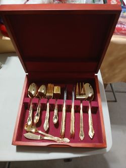 Flatware set