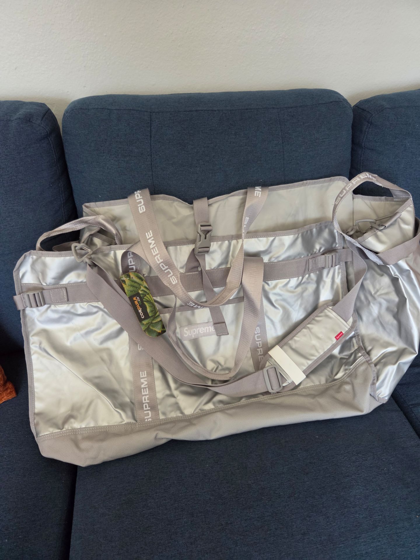SUPREME Large Haul Tote Brand New