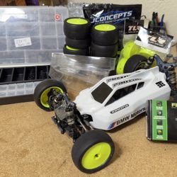 TLR 22X-4 Elite