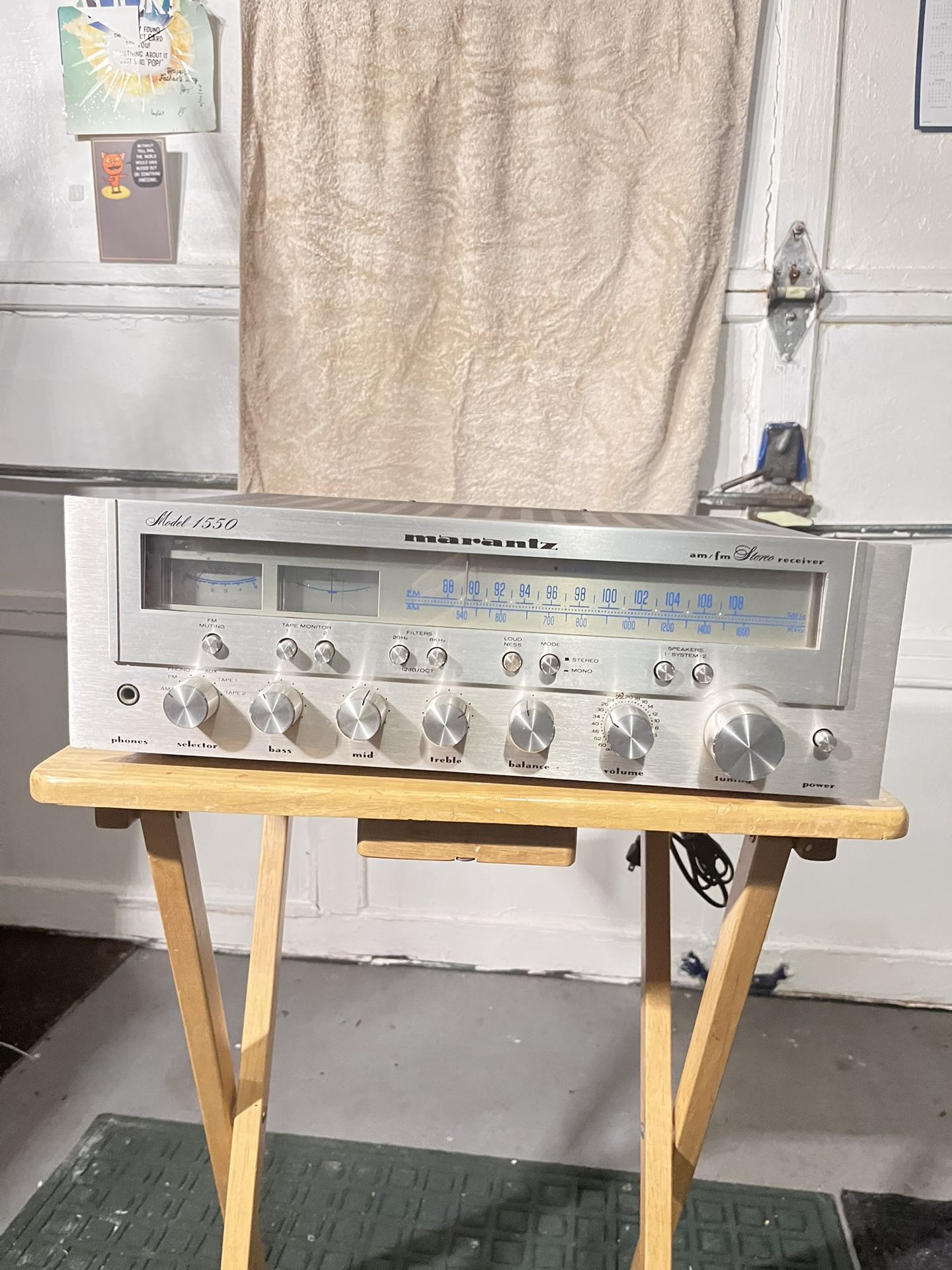 MARANTZ 1550 AM/ FM RECEIVER