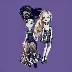 2 Monster High Ghouls Alive Dolls 